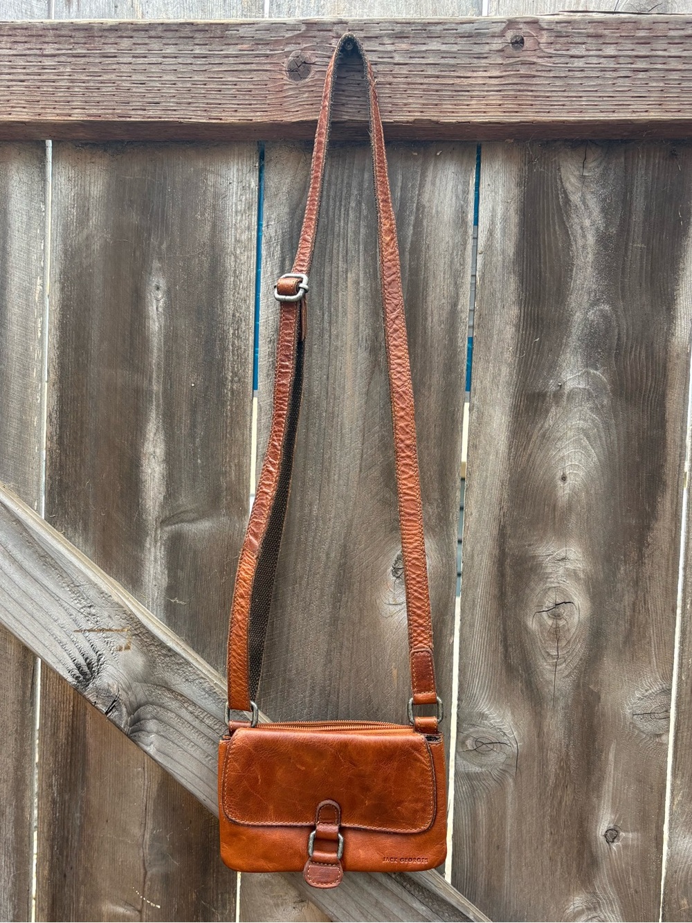 Classic Brown Leather Crossbody Bag - Timeless Everyday Style